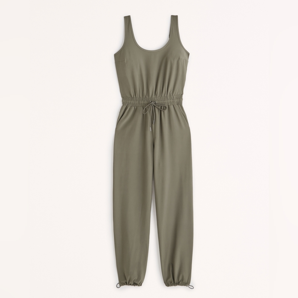 Abercrombie and Fitch Traveler jumpsuit olive green size large petite NWT